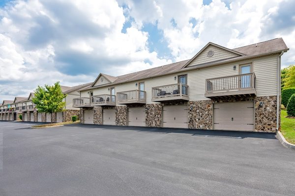 Stone Crest Townhomes apartments in Johnson City, TN