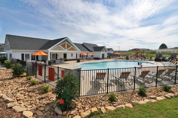 Universal at Mountainview apartments in Johnson City, TN