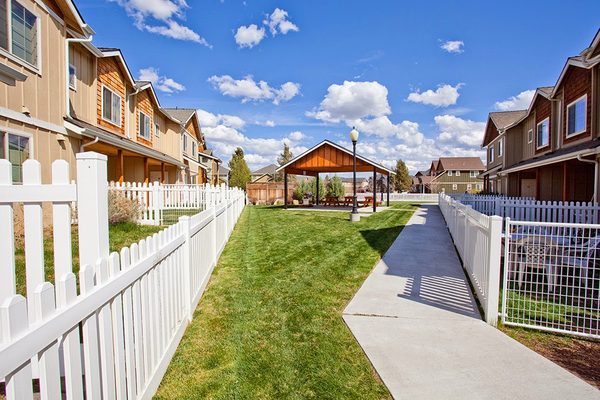 Empire Village Townhomes apartments in Bend, OR