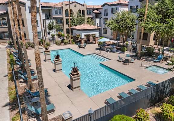 Ashton Pointe apartments in Avondale, AZ
