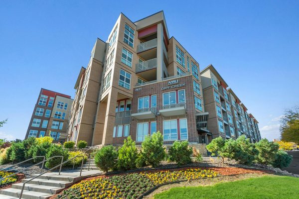 AMLI Dry Creek apartments in Englewood, CO