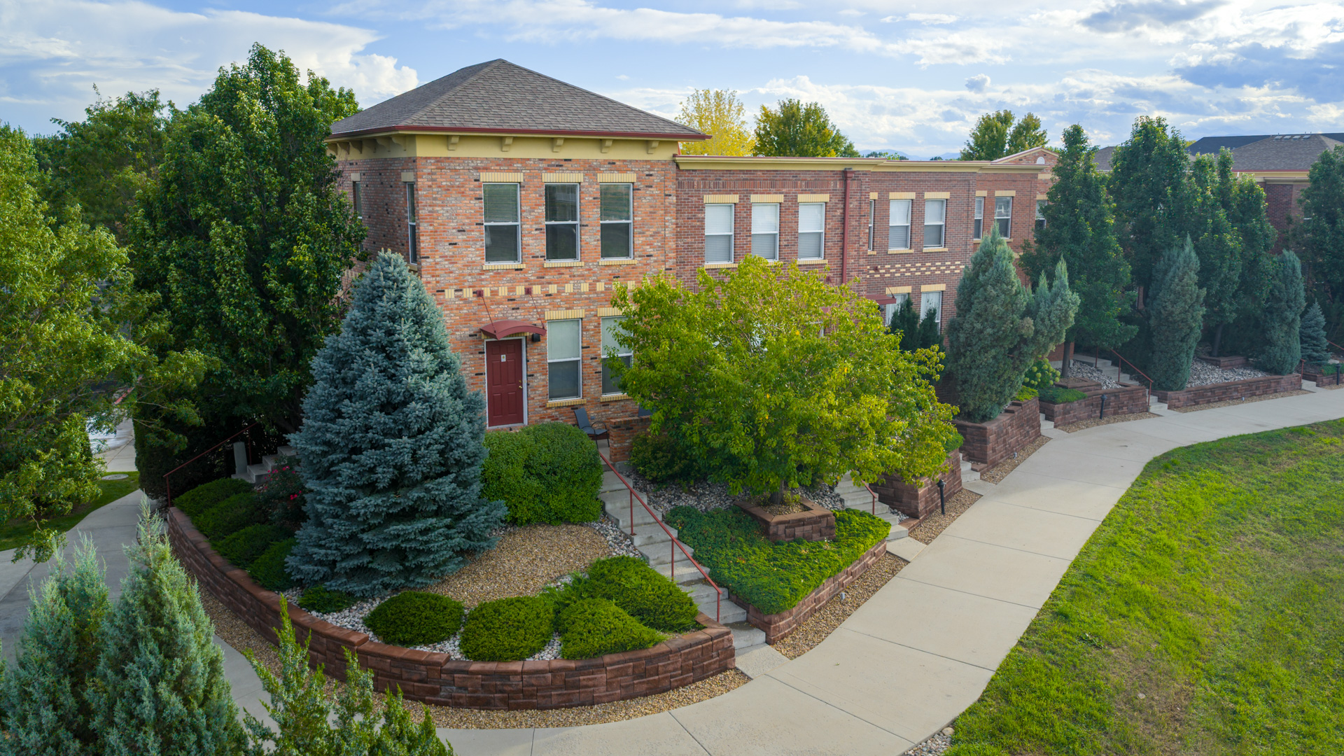 Enclave Rigden Farm Townhomes apartments in Fort Collins, CO