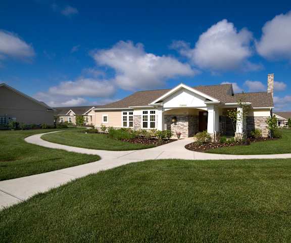 Meredith Meadows apartments in Fishers, IN
