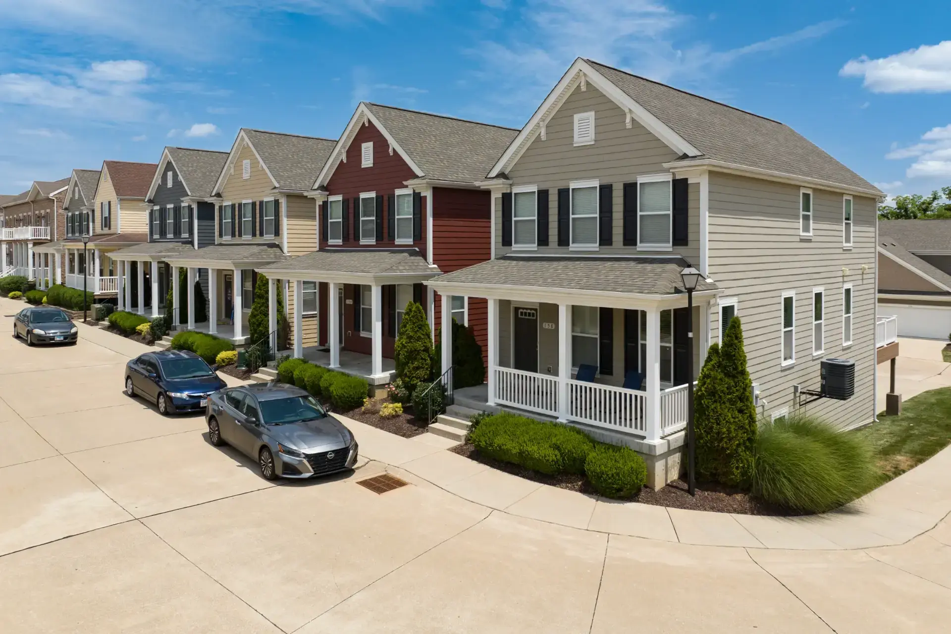 Springwell Village Townhomes apartments in St Charles, MO