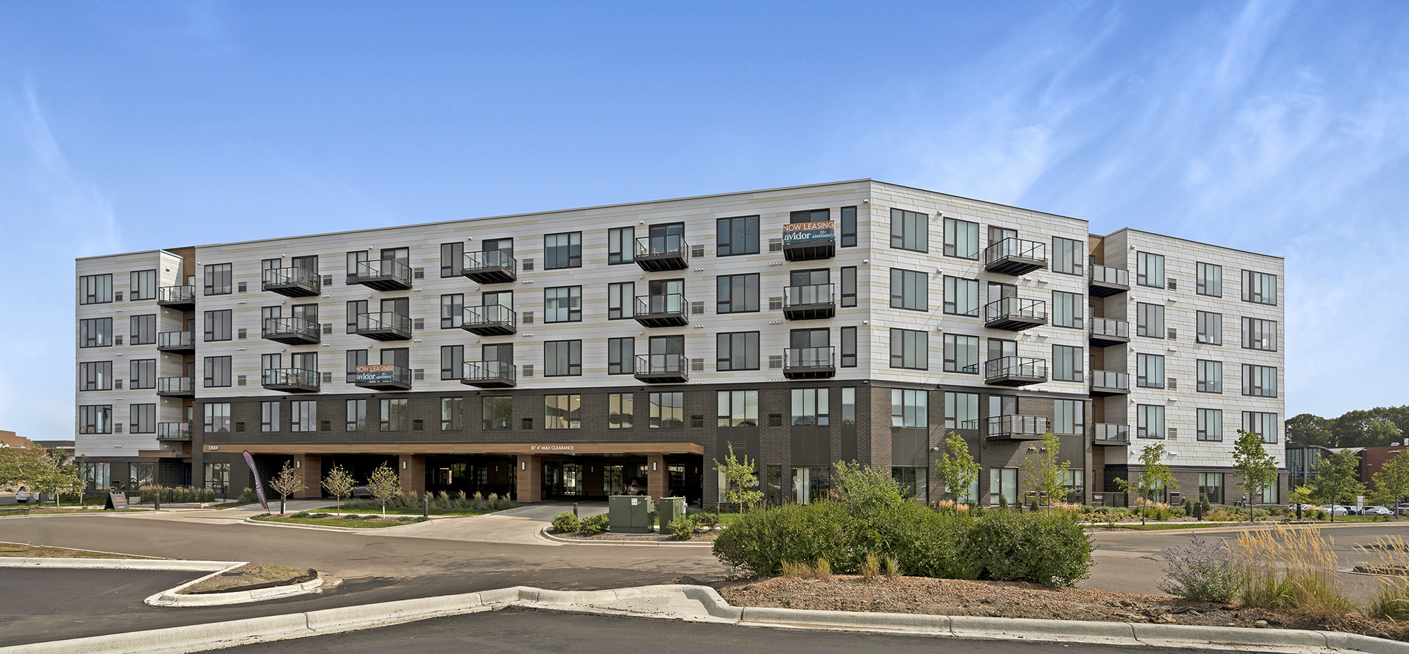 Avidor Minnetonka apartments in Plymouth, MN