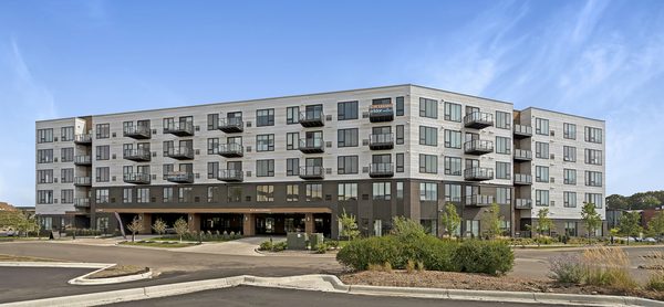 Avidor Minnetonka apartments in Plymouth, MN
