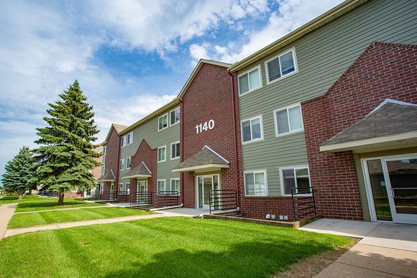 Waterford Place Townhomes apartments