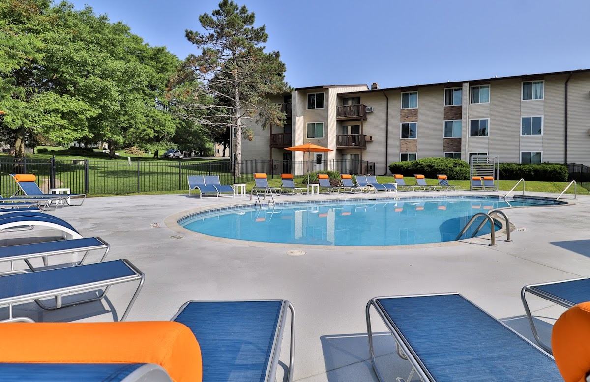 West Grove on the Lake apartments in Waukesha, WI