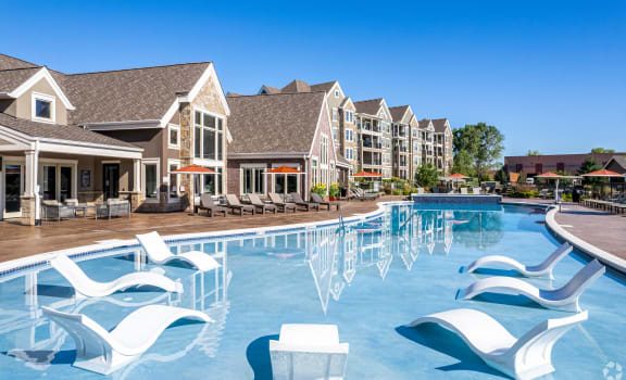 WaterSide Residences on Quivira apartments in Lenexa, KS