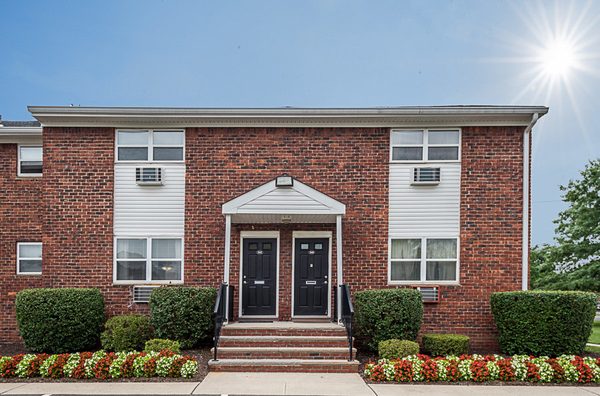 Pleasant View Gardens apartments in Edison, NJ