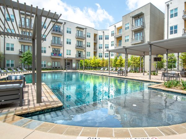 Bell CityLine Apartments apartments in Addison, TX