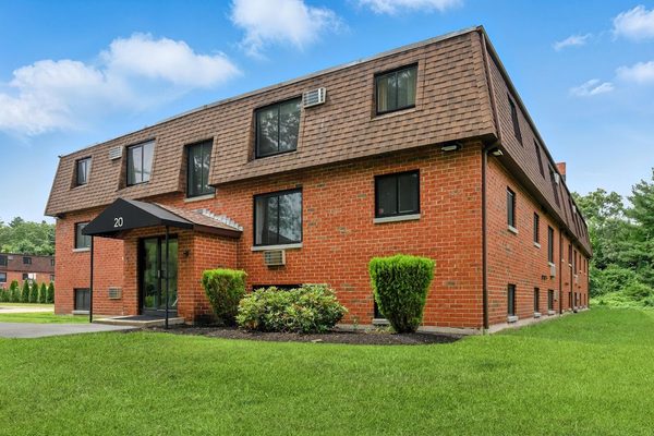 Eagle Rock Apartments at Hudson apartments in Nashua, NH