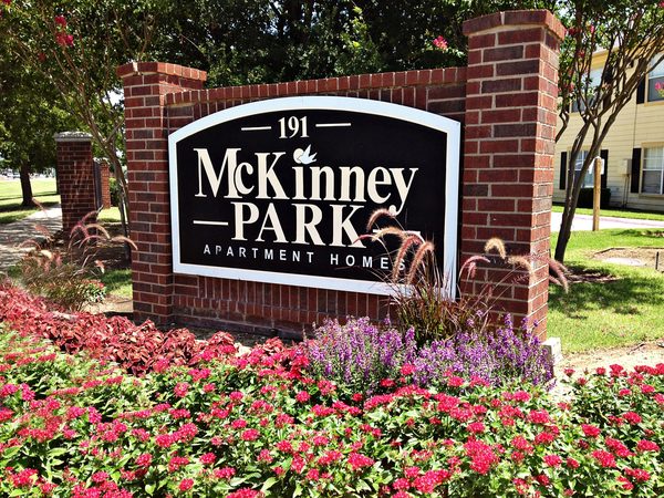 McKinney Park Apartments apartments in Addison, TX