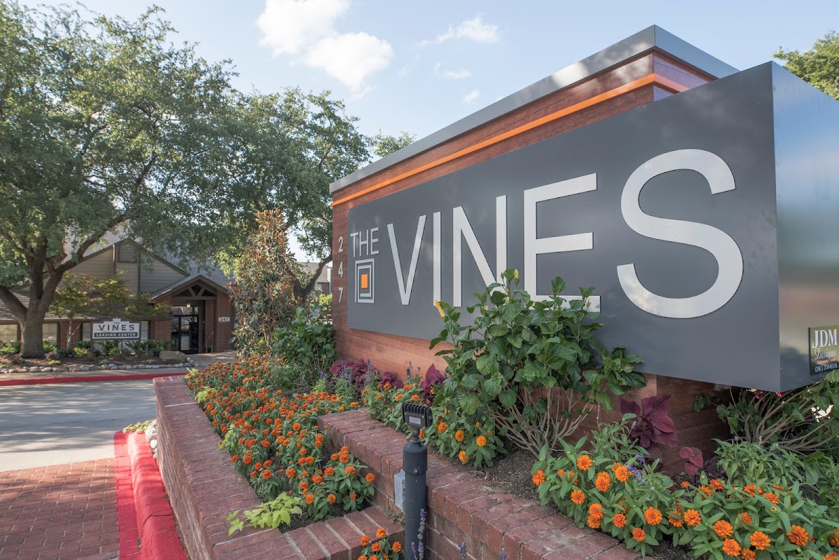 The Vines Apartments apartments in Addison, TX