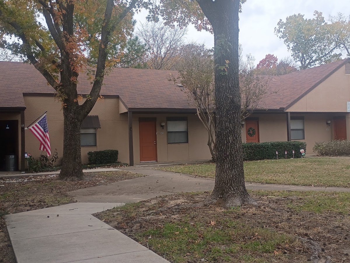 Cottages on Edmonds apartments in Addison, TX