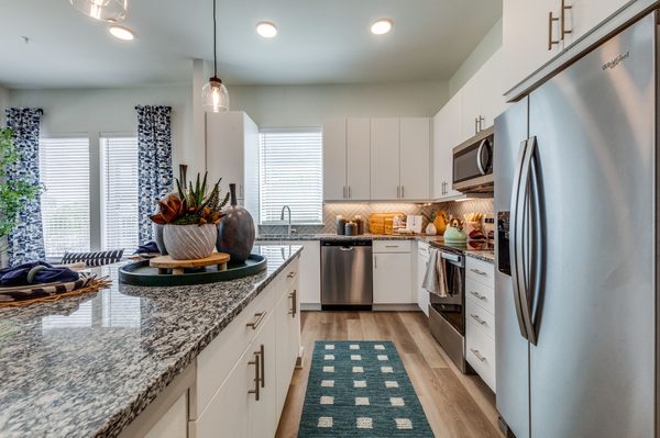 Jefferson North Ranch apartments in Addison, TX