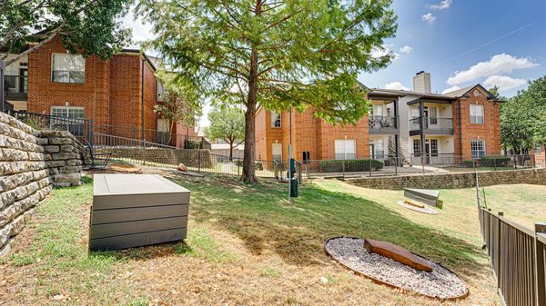 Mason Apartment Homes apartments in Addison, TX