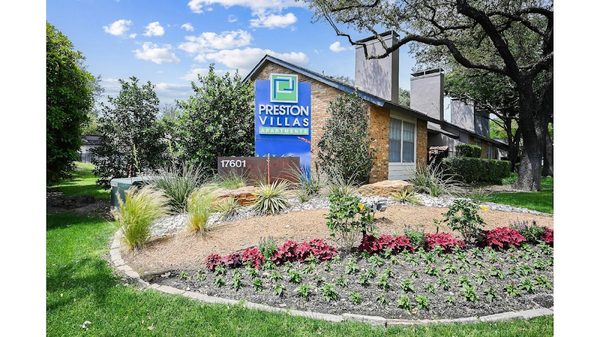 Preston Villas apartments in Addison, TX