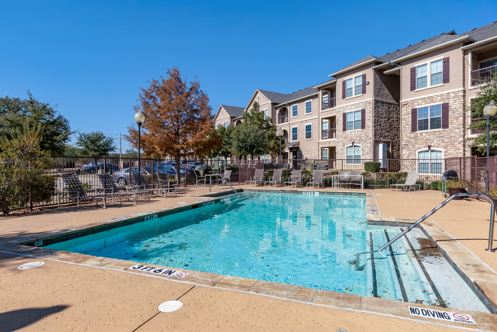 Providence Place Apartment Homes apartments in Addison, TX