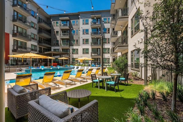 Opal Legacy Central Apartments apartments in Addison, TX