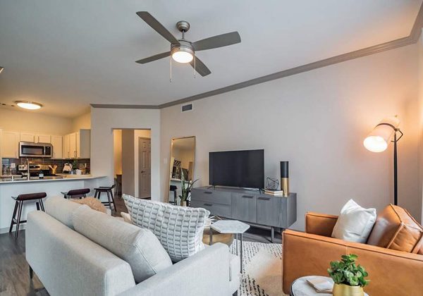 Creekside at Legacy apartments in Addison, TX