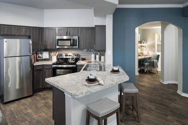 McDermott Place apartments in Addison, TX