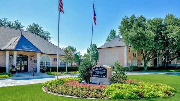 Creekside at Pear Ridge Apartment Homes apartments in Addison, TX