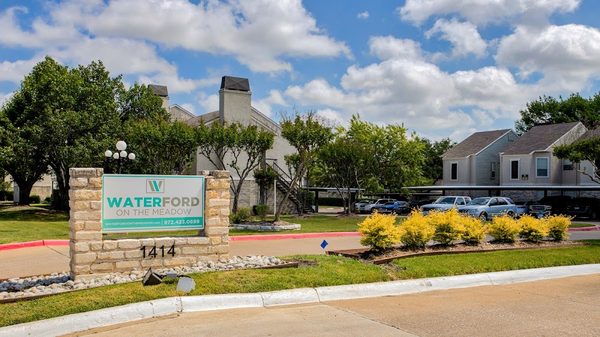 Waterford on the Meadow apartments in Addison, TX