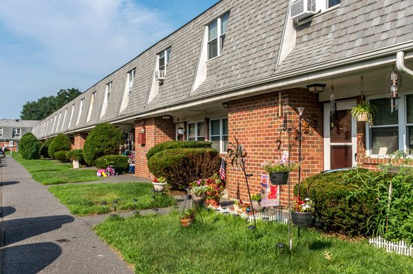 Edgewood Apartments apartments in Agawam, MA