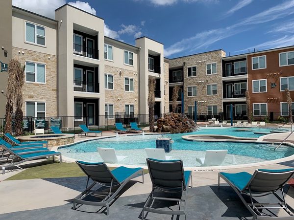 Viridian Denton apartments in Addison, TX