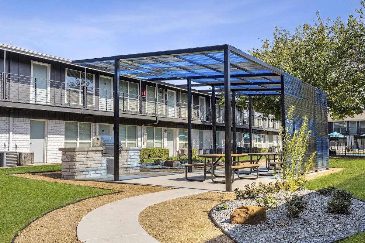 19Twenty Apartments apartments in Addison, TX