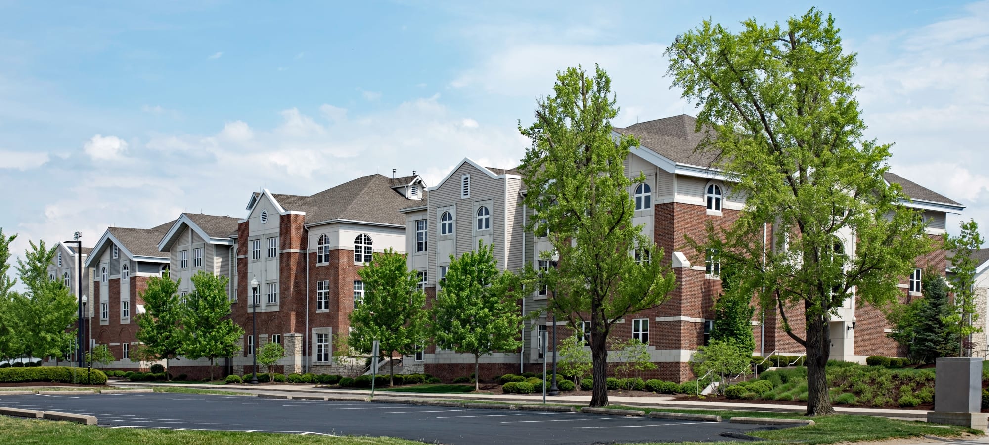 The Meadowbrook Apartments apartments in Albany, NY