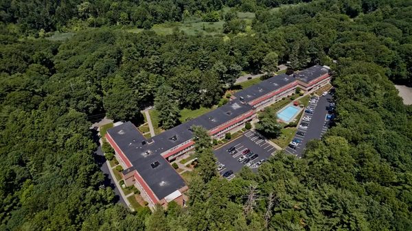 Park Edge apartments in Agawam, MA