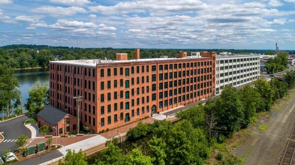 Montgomery Mill Apartments apartments in Windsor Locks, CT