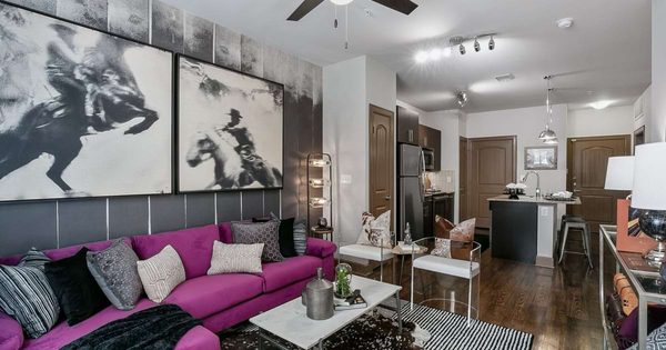 Cortland Legacy apartments in Addison, TX