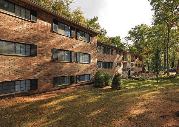 Heritage Village apartments in Albany, NY