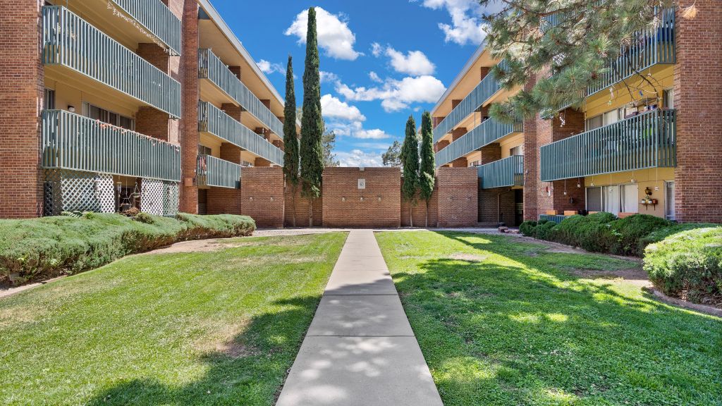 La Vida Buena Apartments apartments in Albuquerque, NM