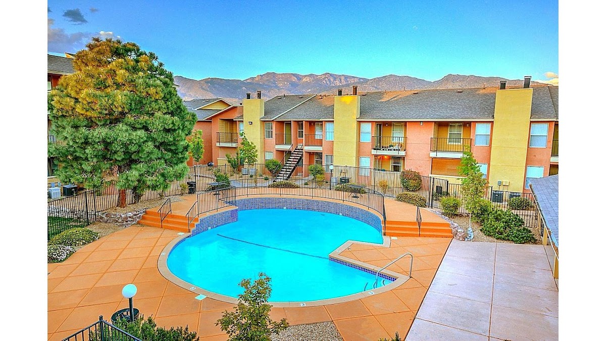 Arrowhead Pointe apartments in Albuquerque, NM