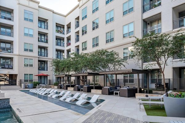 Domain at the Gate apartments in Addison, TX