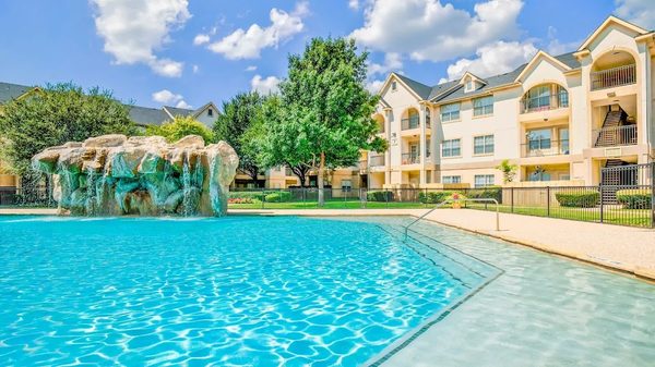 Tuscany Square Apartments apartments in Addison, TX