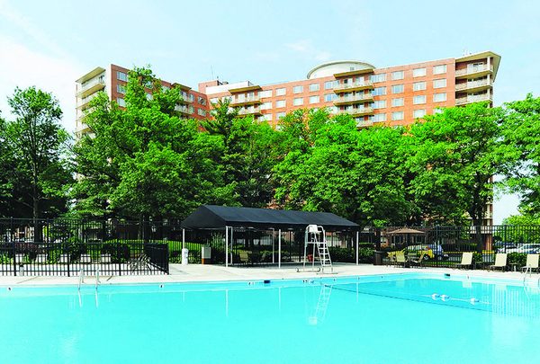 Seminary Towers apartments in Alexandria, VA
