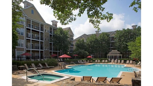 Halstead Alexandria apartments in Alexandria, VA