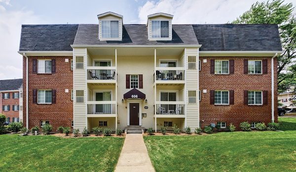 Foxchase Apartments apartments in Alexandria, VA