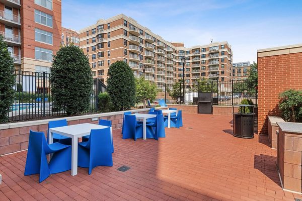 The Bradley Braddock Road Station Apartments apartments in Alexandria, VA