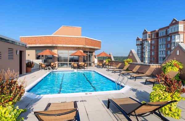 Meridian at Braddock Station apartments