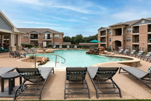 Ranch at Hudson Xing apartments in Addison, TX