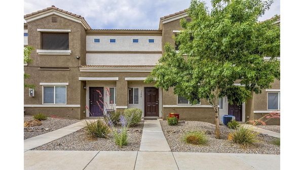 Diamond Mesa apartments in Albuquerque, NM