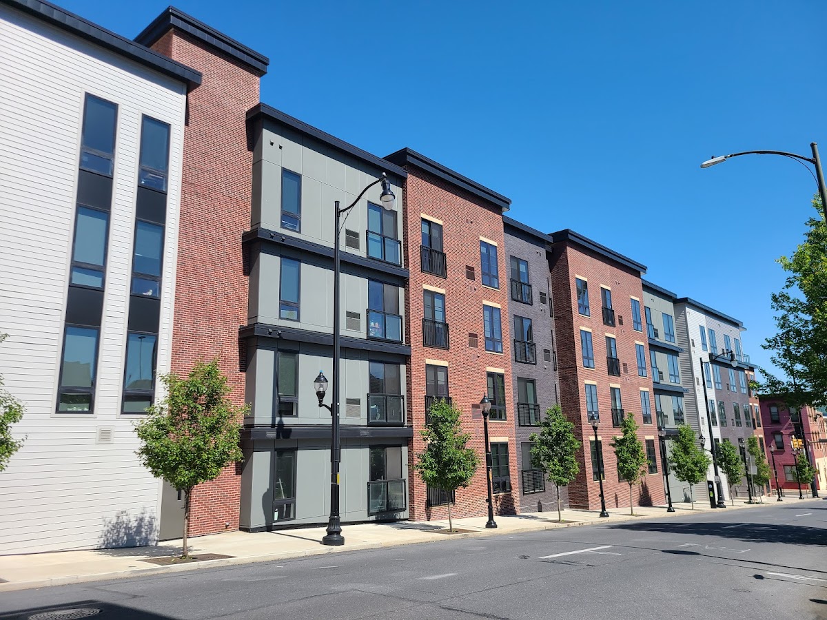 Walnut Street Commons apartments in Allentown, PA