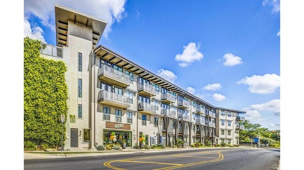 West Koenig Flats Apartment Homes apartments in Austin TX