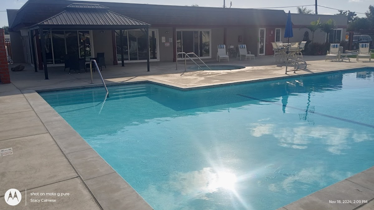 Chateau De Ville Apartments apartments in Anaheim, CA